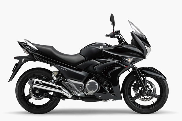 ★支払い総額11.2万円★書類完備！始動動画もあります♪ スズキ GSR250F 夜も安心！LEDヘッドライト！ リアキャリア付き！ ツーリングも楽々！ スズキ、フルカウルを装備した ロードスポーツバイク「GSR250F」を発売