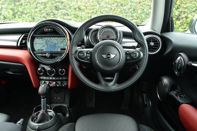 新型 Mini One ミニ ワン 14年フルモデルチェンジ 試乗レポート 今井優杏 画像ギャラリー No 18 徹底検証 22年新型車種ー試乗レポート Mota
