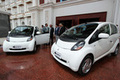 三菱、ラオス政府へ「i-MiEV」を寄贈