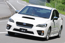 スバル 新型WRX STIスバル 新型WRX S4