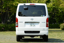 トヨタ 新型ハイエース