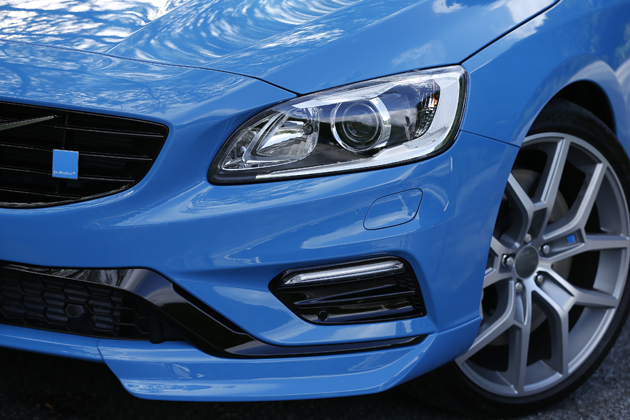 VOLVO V60 Polestar(ボルボ V60 ポールスター)[限定60台／ボディカラー：レーベンブルー]