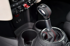 新型ミニ5ドア(F55)/Mini CooperS 5door