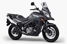 スズキ「V-Strom650XT ABS」／ボディカラー：マットフィブロイングレーメタリック
