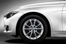 BMW 320i SE／BMW 320iツーリング SE