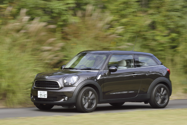 MINI Cooper D Paceman(ミニペースマン クーパーD／クリーンディーゼル搭載モデル)[ボディカラー：ミッドナイト・グレー] 試乗レポート／藤島知子　4