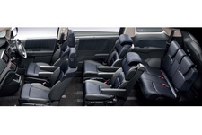 ホンダ オデッセイ ABSOLUTE・20th Anniversary(FF/7人乗り) インテリア