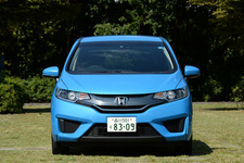 ホンダ フィット 1.5 ハイブリッド Lパッケージ ボディカラー:ビビッドスカイブルー・パール