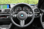 BMW 新型 M3 セダン　インテリア[インテリアカラー：シルバー・ストーン／トリム：ブラック・クローム・ハイライト]