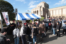 2013年ミュージアムショップの様子／「トヨタ博物館 クラシックカー・フェスティバル in 神宮外苑」