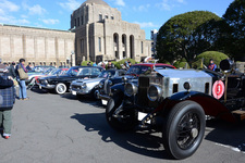 2013年会場の様子／「トヨタ博物館 クラシックカー・フェスティバル in 神宮外苑」