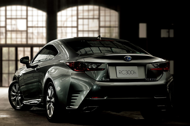 レクサス RC300h/ソニックチタニウム