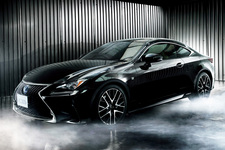 レクサス RC300h“F SPORT” /ブラック <オプション装着車>