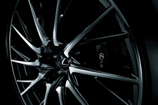 レクサス RC F　アルミホイール