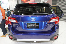 スバル 新型(6代目)レガシィアウトバック/B4