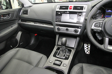 スバル 新型(6代目)レガシィアウトバック/B4