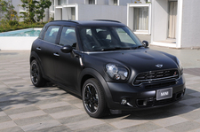 MINI「ミニ クロスオーバー」／エクステリア・フロント