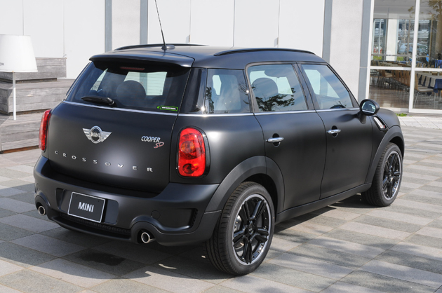 Mini ミニ クロスオーバー ペースマン の特別限定車 Black Knight を発売 業界先取り 業界ニュース 自動車ニュース国産車から輸入車まで Mota