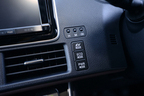 トヨタ 新型ミニバン「エスクァイア」（ESQUIRE）ハイブリッド／EV・ECO・POWERモード切り替えスイッチ