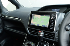 トヨタ 新型ミニバン「エスクァイア」(ESQUIRE)ナビ