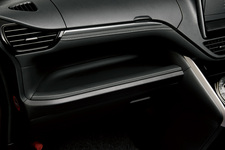 トヨタ 新型 エスクァイア /助手席大型オープントレイ (合皮巻き)