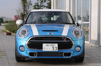 MINI COOPER S 5 DOOR(新型ミニ 5ドア クーパーS)[ボディカラー：エレクトリック・ブルー]