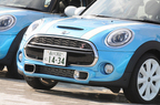 MINI COOPER S 5 DOOR(新型ミニ 5ドア クーパーS)[ボディカラー：エレクトリック・ブルー]