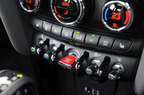 MINI COOPER S 5 DOOR(新型ミニ 5ドア クーパーS)　インテリア