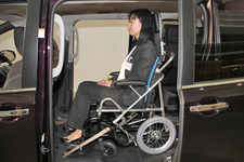 トヨタ 新上級 5ナンバーミニバン「エスクァイア」記者発表会[2014/10/29]