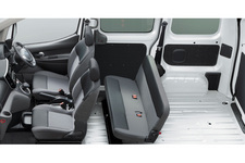 日産 e-NV200 バンVX（5人乗）／インテリア