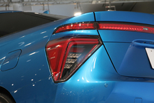 「トヨタ FCV 発表会」に展示されたトヨタ 新型燃料電池自動車「FCV」