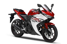 ヤマハ YZF-R25　（ビビッドレッドカクテル1）