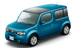 日産 キューブ／ボディカラー：スオミブルー（PM）