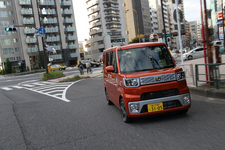 ダイハツ 新型 軽自動車「ウェイク」G 