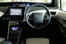 トヨタ 新型「MIRAI(ミライ)」/インテリア・インパネ