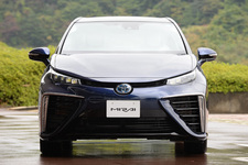 トヨタ 燃料電池自動車（FCV）「MIRAI（ミライ）」