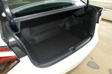 トヨタ 燃料電池自動車(FCV)「MIRAI(ミライ)」