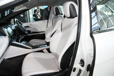 トヨタ 新型燃料電池自動車(FCV)「MIRAI(ミライ)」