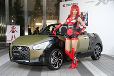 コペン エクスプレイとイラストレーター 秋 赤音氏によるエクスプレイの擬人化キャラ