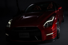 NISSAN GT-R 15年モデル