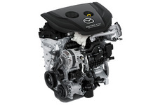 「SKYACTIV-D 1.5」エンジン