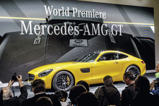 ワールドプレミアされた「メルセデス・ベンツ AMG GT」AMG本社にて
