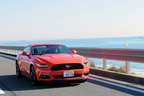 フォード 新型 マスタング「50 YEARS EDITION」[EcoBoost 2.3ターボ／限定350台／左ハンドル／ボディカラー：コンペティションオレンジ] 試乗レポート／森口将之