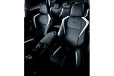 トヨタ プリウスα S“ツーリングセレクション・G’s”