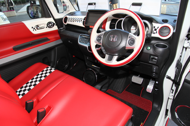 軽に クーペスタイル 採用 豪華音響システムに世界初の装備も ホンダ N Boxスラッシュ 画像ギャラリー No 26 新型車 リリース速報 Mota