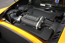 写真はベース車のLOTUS EXIGE S(ロータス エキシージ S)