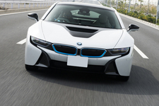 BMW i8 走行イメージ3