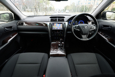 トヨタ カムリハイブリッド（2014年マイナーチェンジモデル）