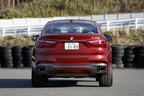 BMW 新型 X6 xDrive50i M Sport[ボディカラー：フラメンコ・レッド・ブリリアント・エフェクト]