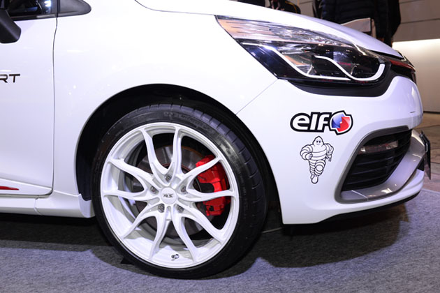 速報】ニュルFF車最速「ルノー メガーヌ R.S.(ルノースポール